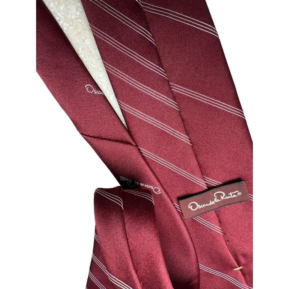 Oscar De La Renta Mens Classic Necktie Tie Burgundy White Stripes